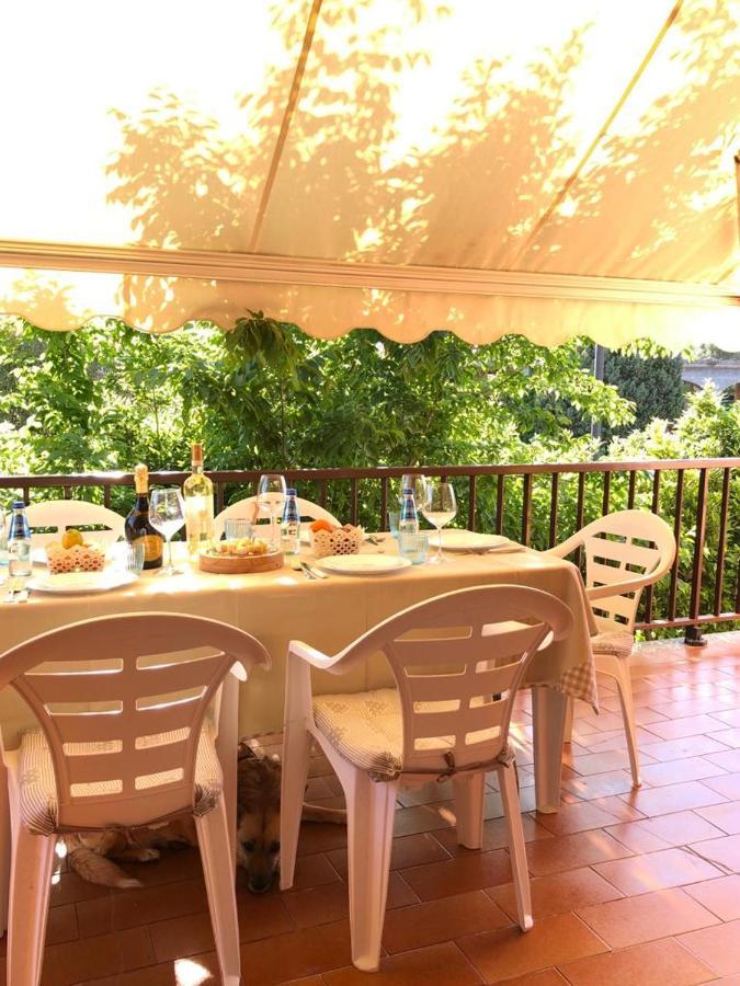 Spacious Apartment By The Sea Cannigione Exterior photo